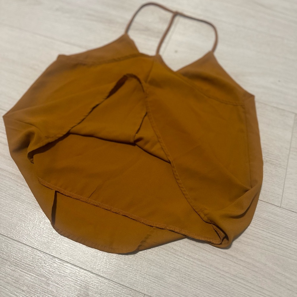$1 if bundled with higher priced item - Rust Flowy top - size XS - Picture 4 of 4